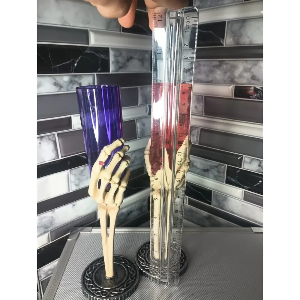 Unbranded set skeleton